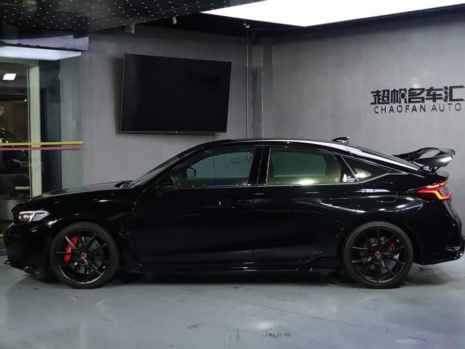 2022 Honda Civic Black, 16,000 km, China export – photo 6