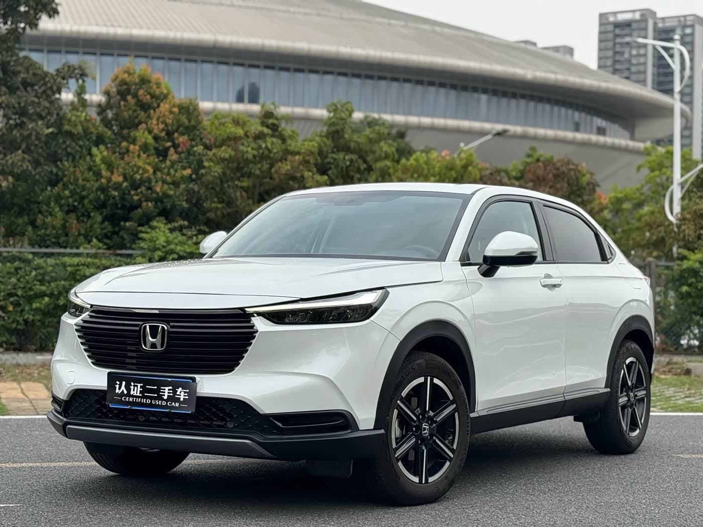 2024 Honda Vezel White, 7,000 km, China export – photo 1