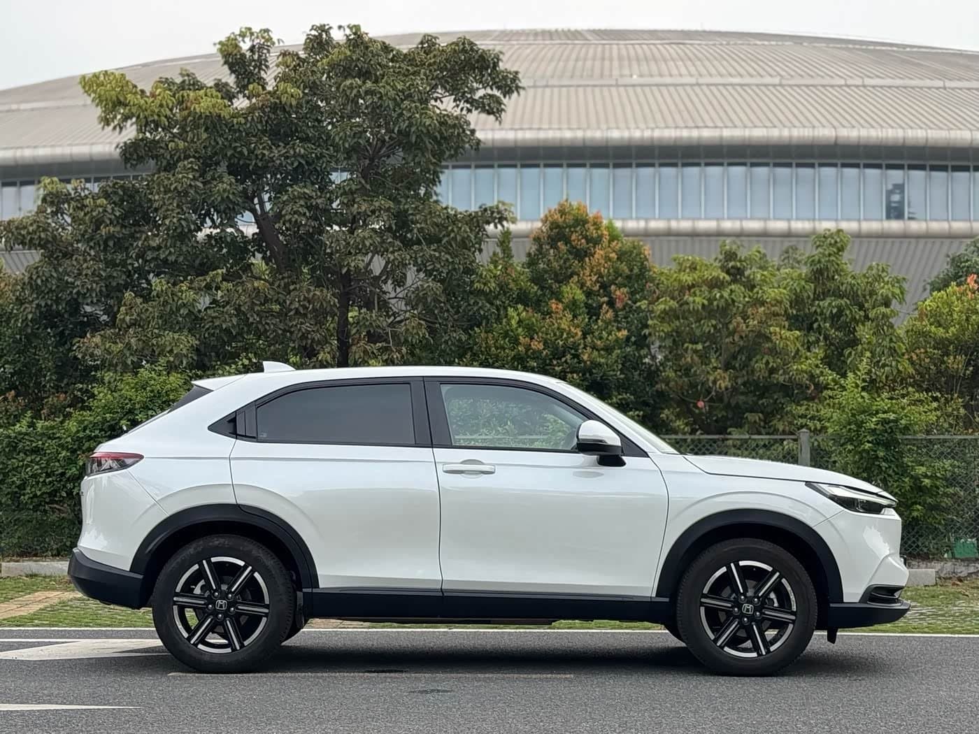 2024 Honda Vezel White, 7,000 km, China export – photo 6