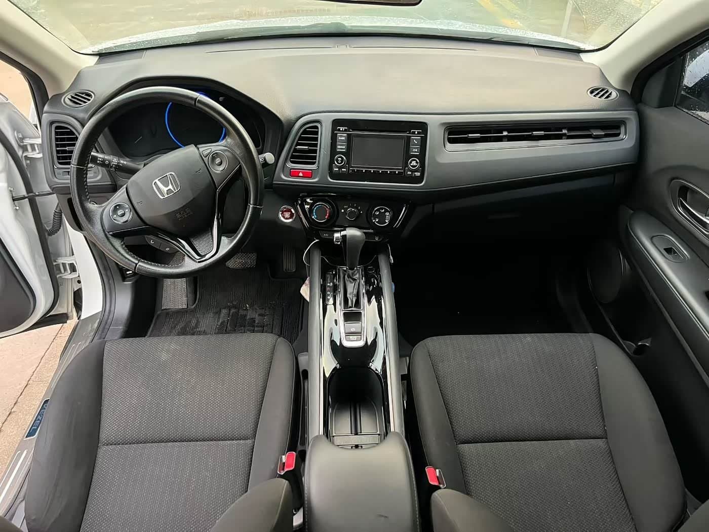 2017 Honda Vezel White, 100,000 km, China export – photo 5