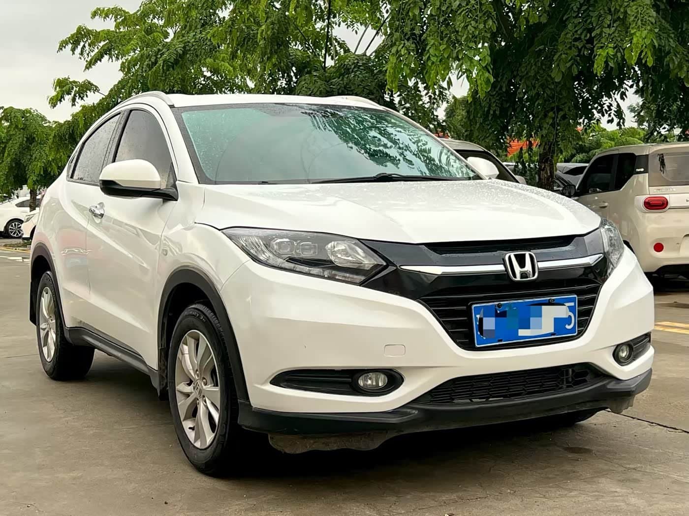 2017 Honda Vezel White, 100,000 km, China export – photo 3