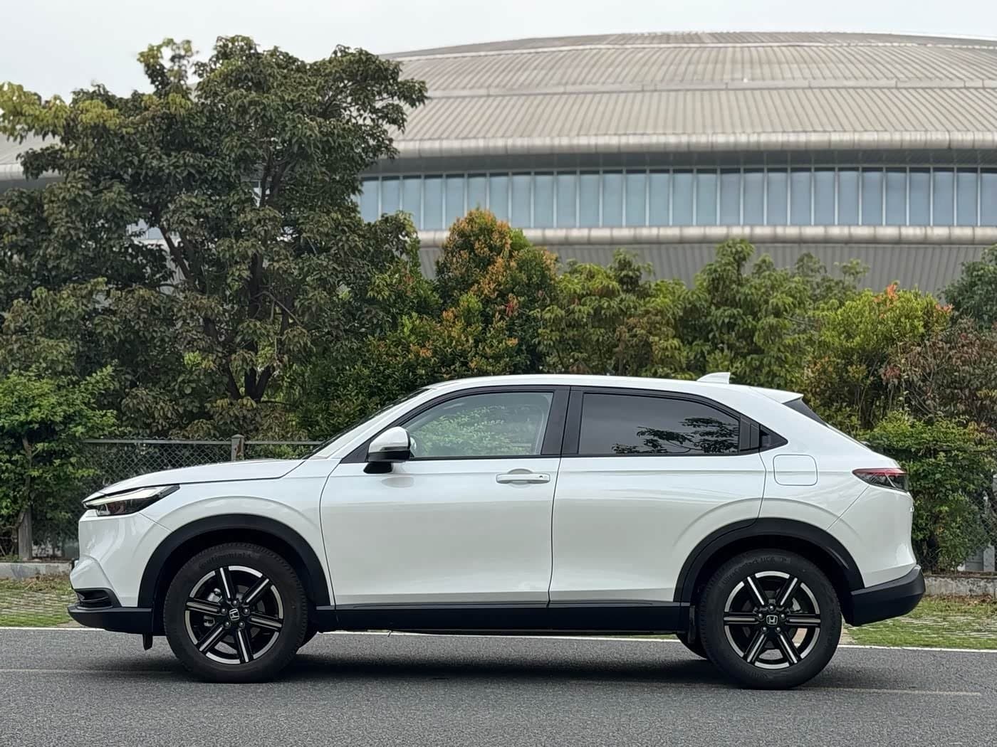 2024 Honda Vezel White, 7,000 km, China export – photo 5