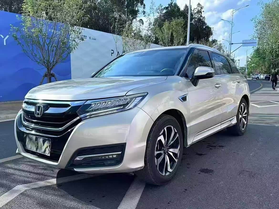 2017 Honda UR-V Champagne, 80,000 km, China export – photo 1