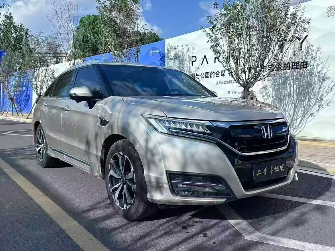 2017 Honda UR-V Champagne, 80,000 km, China export – photo 2