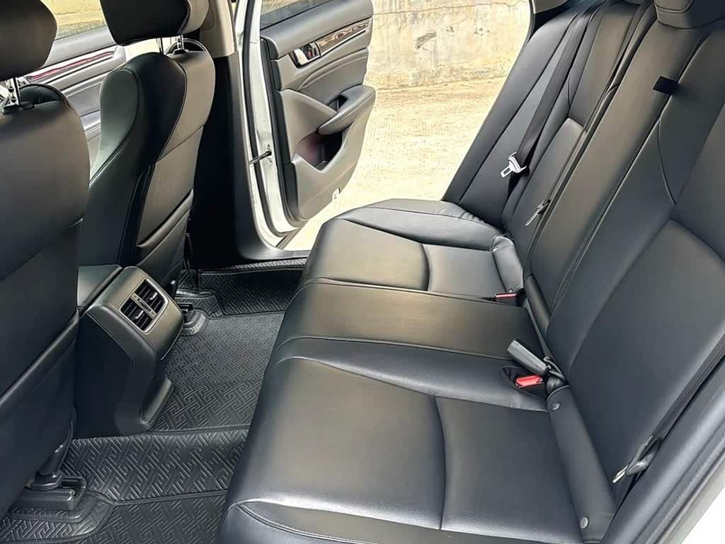 2018 Honda Accord White, 50,000 km, China export – photo 5