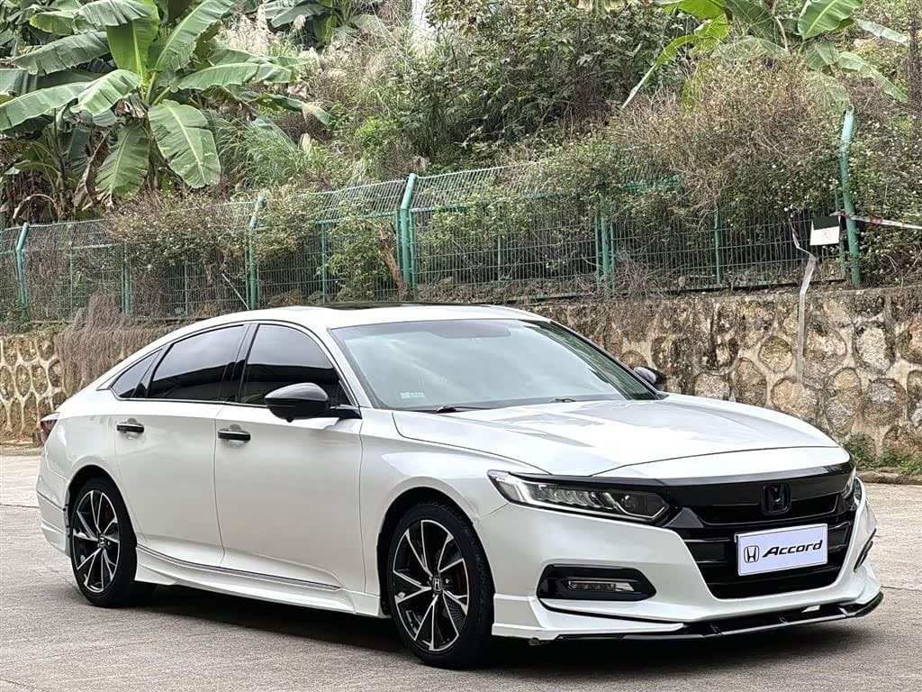 2018 Honda Accord White, 50,000 km, China export – photo 3