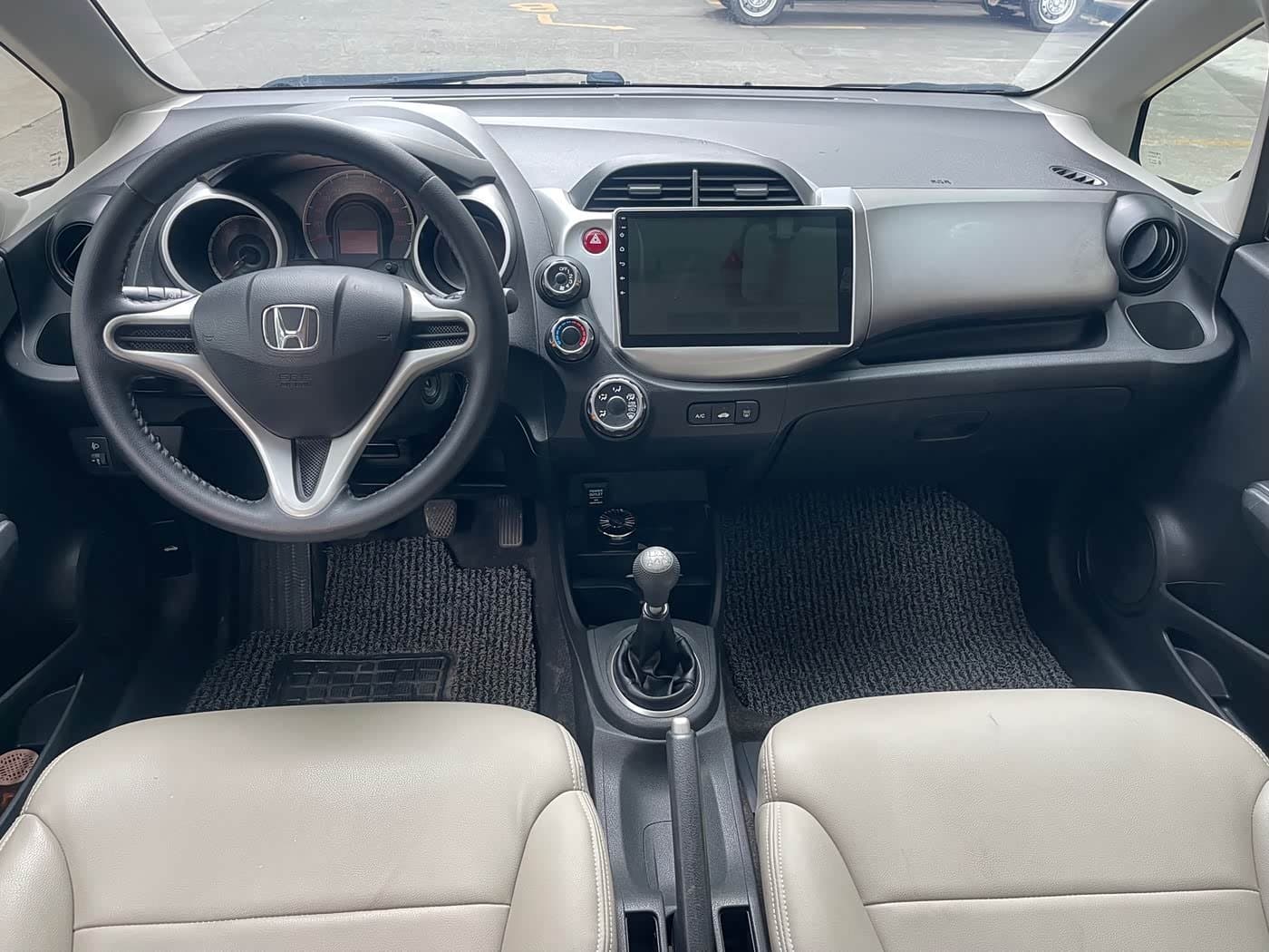 2011 Honda Fit 银灰色, 60,000 km, China export – photo 4
