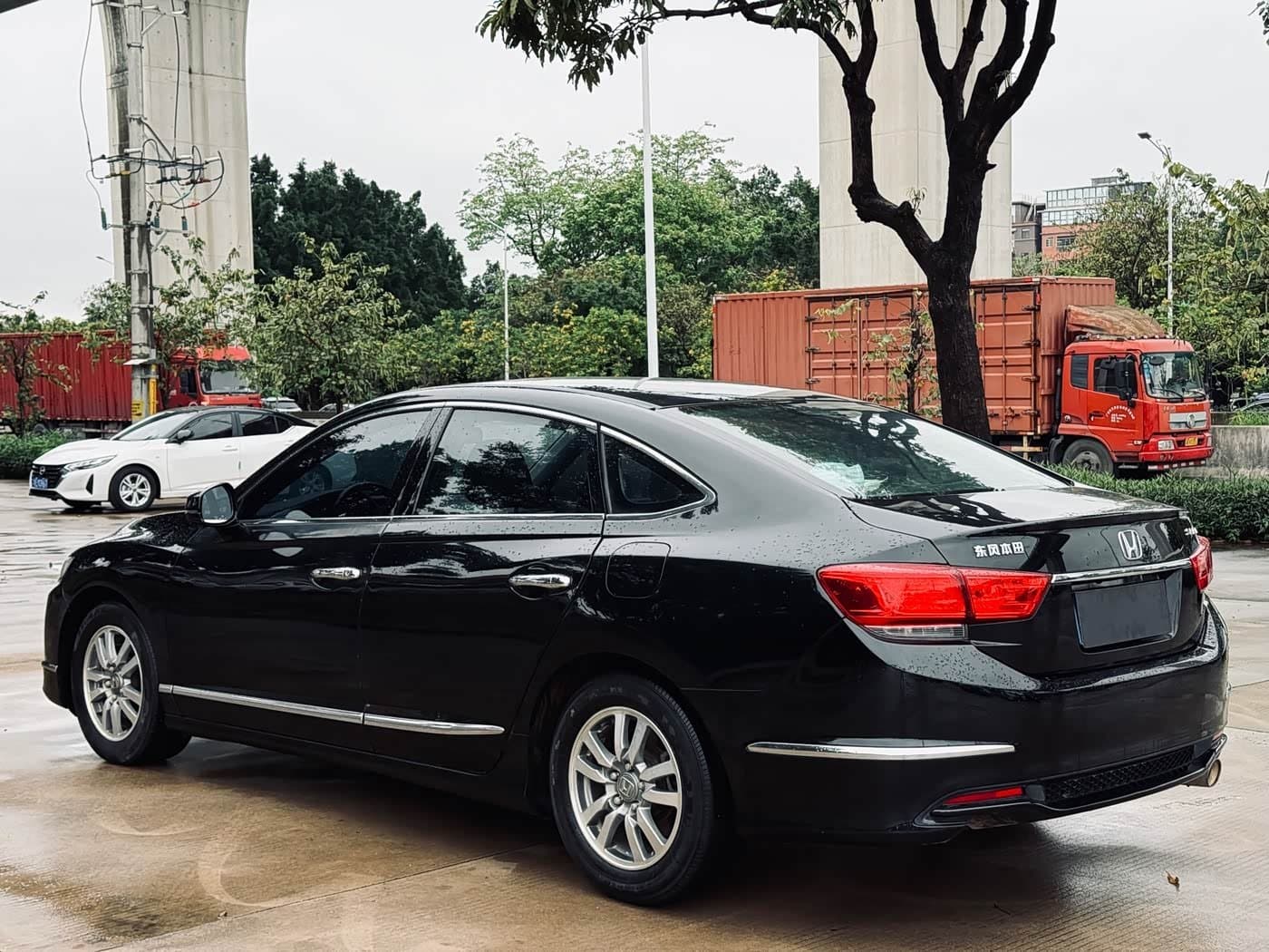 2017 Honda Spirior Black, 90,000 km, China export – photo 4