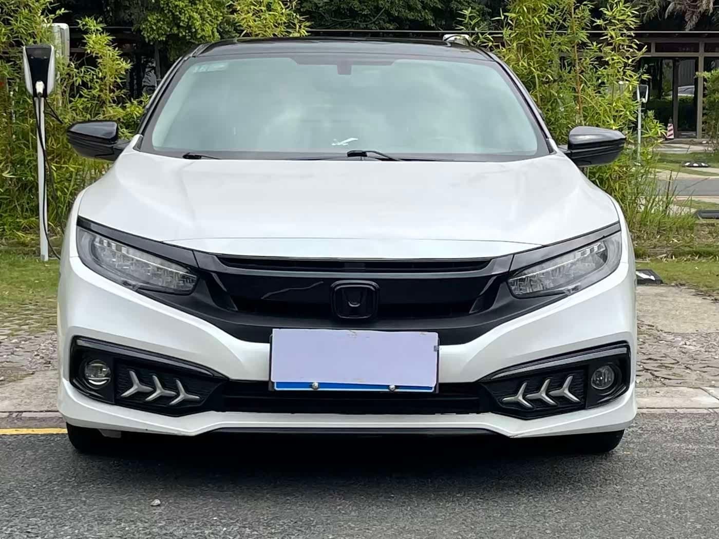 2019 Honda Civic White, 74,000 km, China export – photo 2