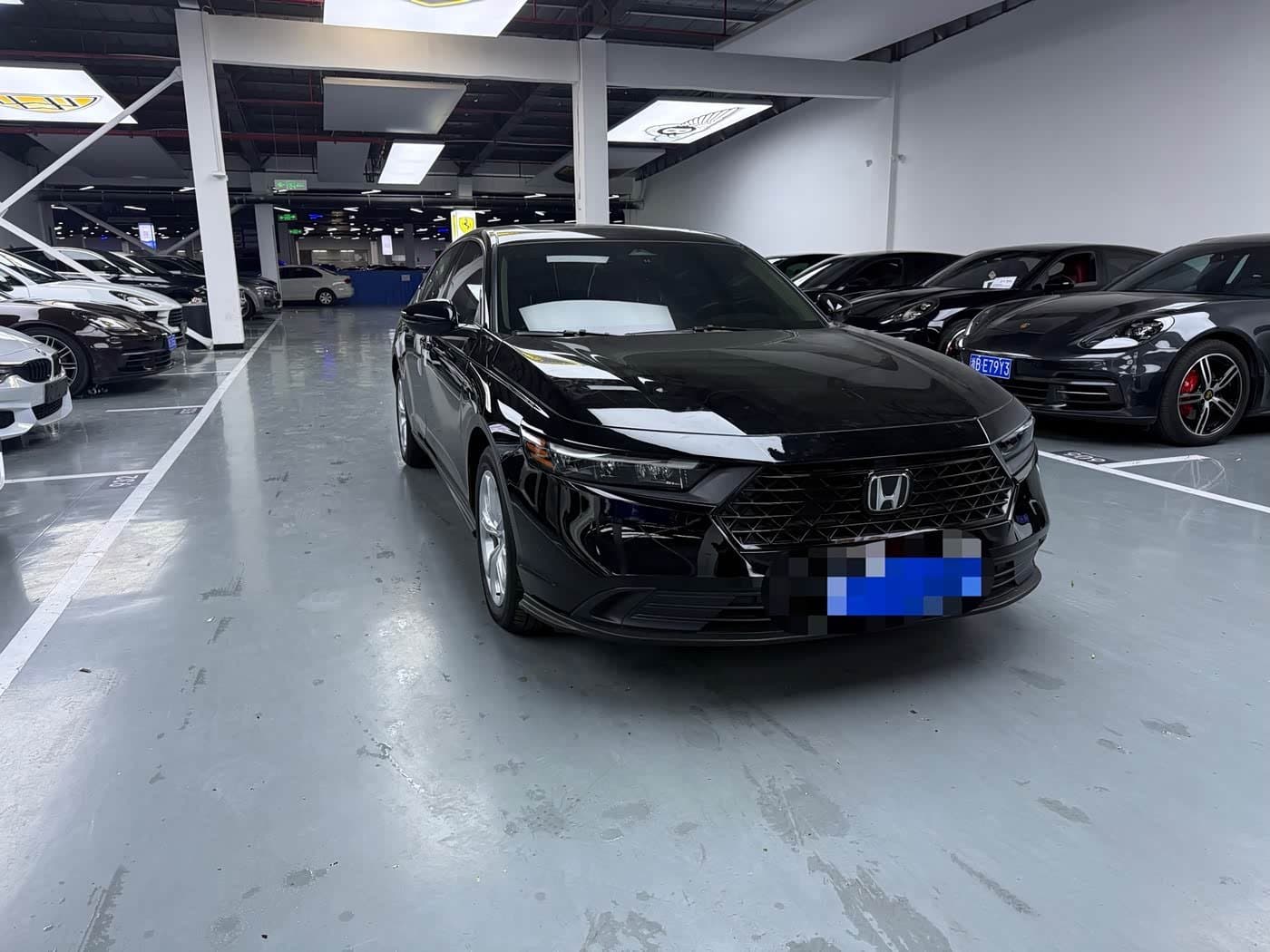 2023 Honda Accord Black, 28,000 km, China export – photo 3