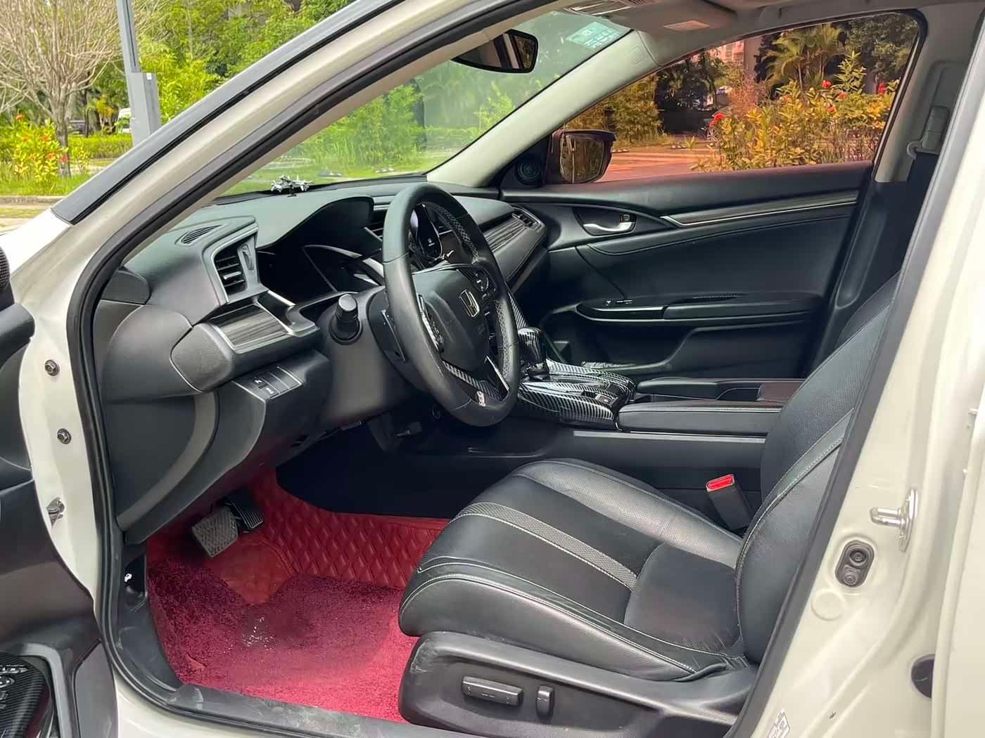 2019 Honda Civic White, 74,000 km, China export – photo 3