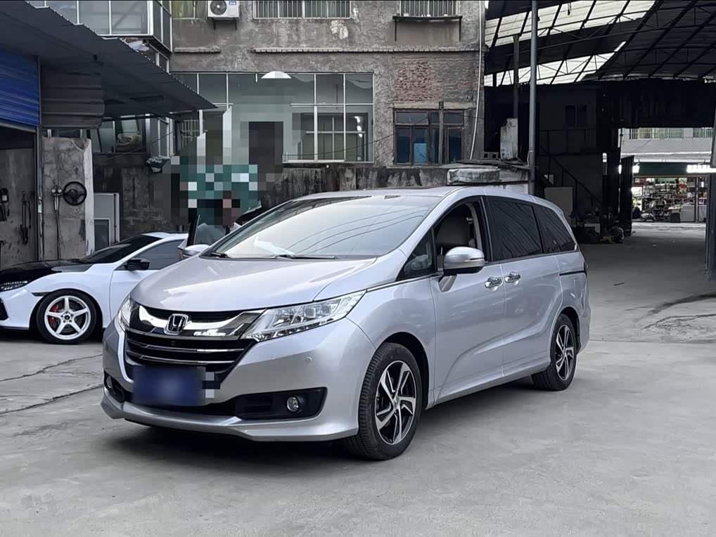 2014 Honda Odyssey 银灰色, 178,200 km, China export – photo 1