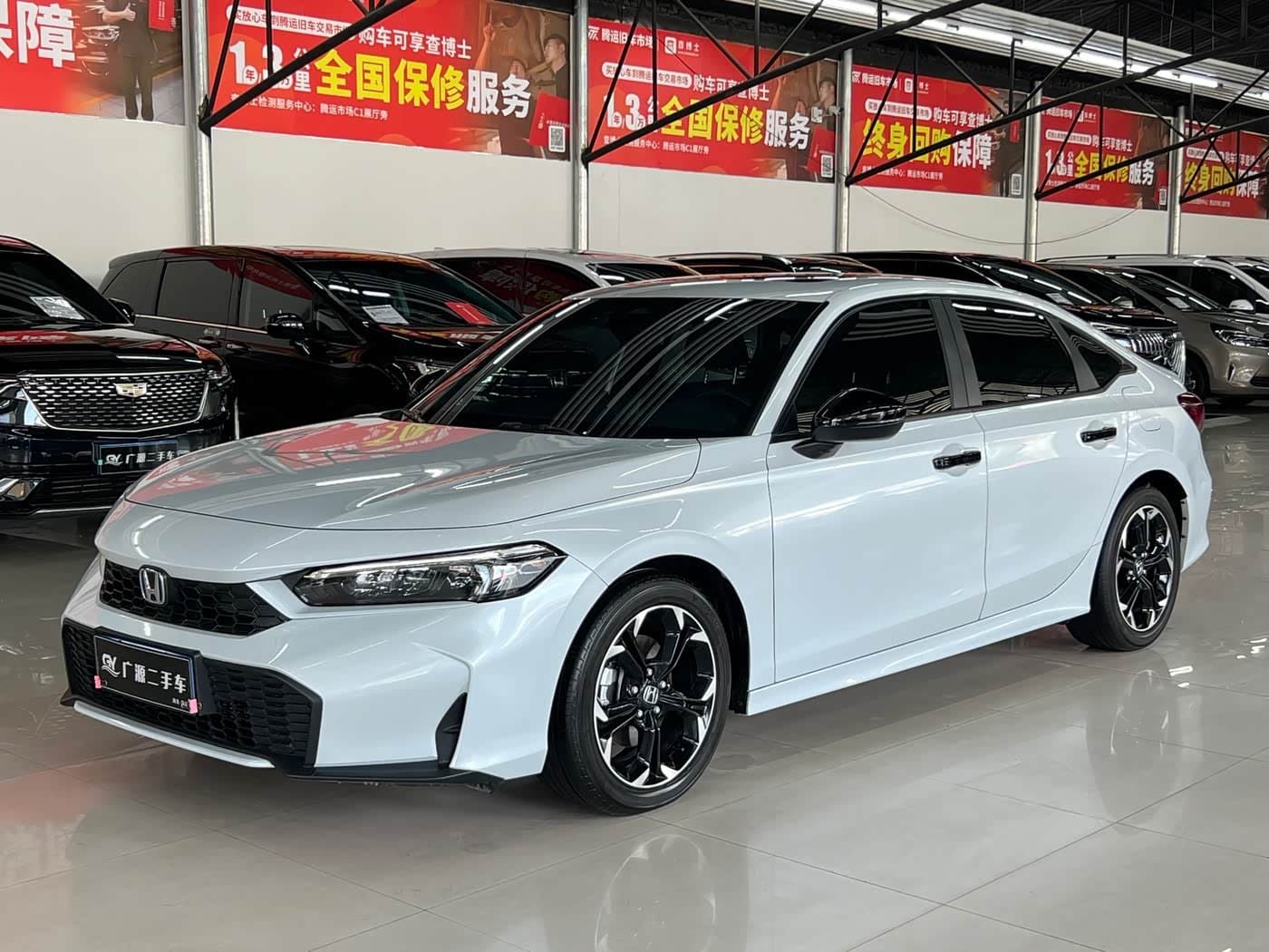 2025 Honda Civic White, 22,000 km, China export – photo 1