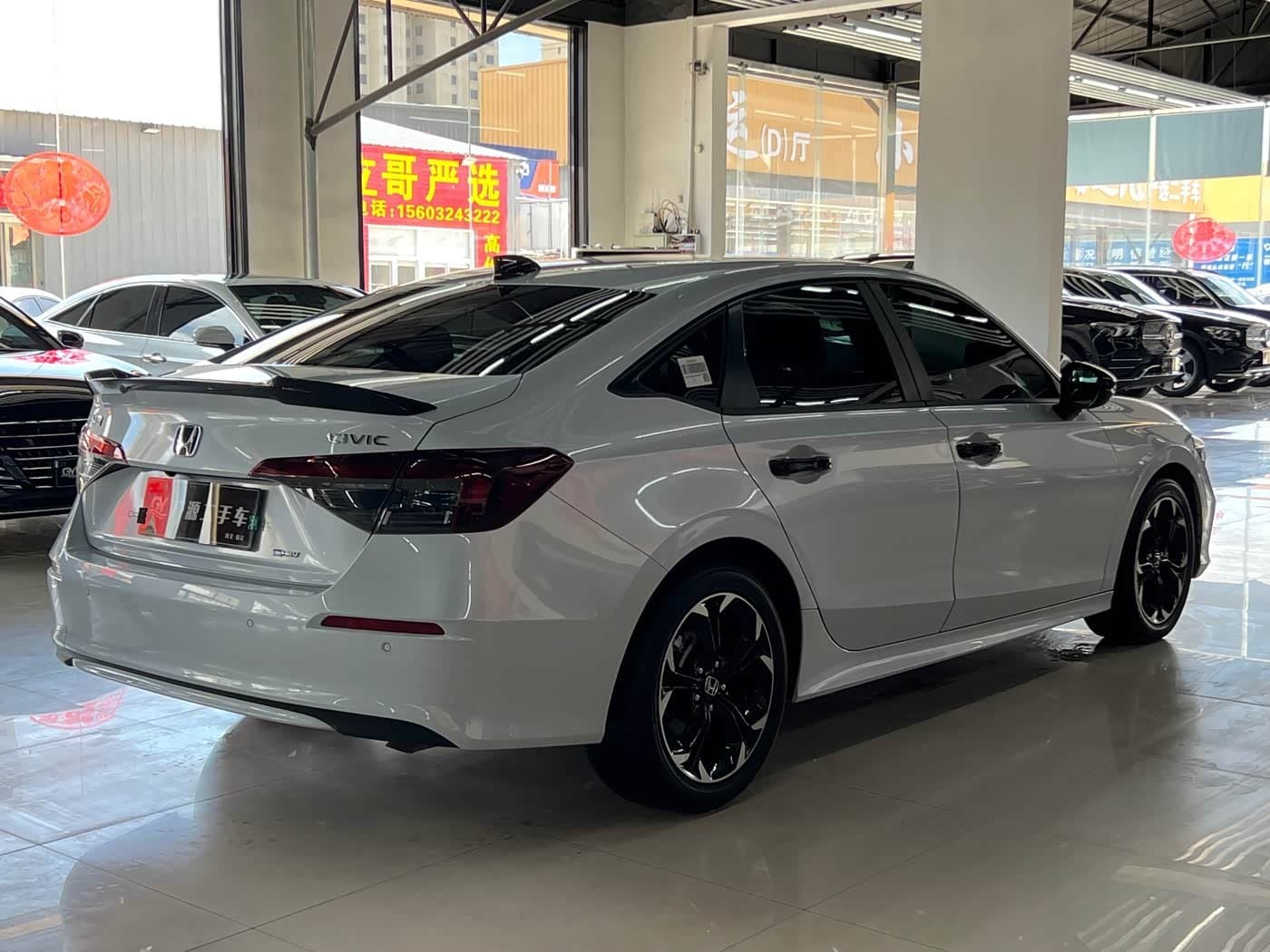 2025 Honda Civic White, 22,000 km, China export – photo 4