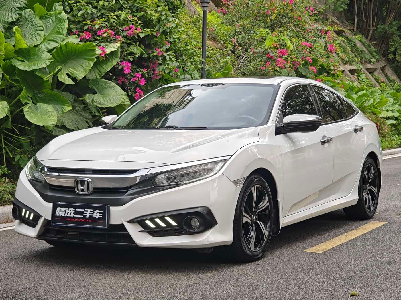 2016 Honda Civic White, 93,000 km, China export – photo 1