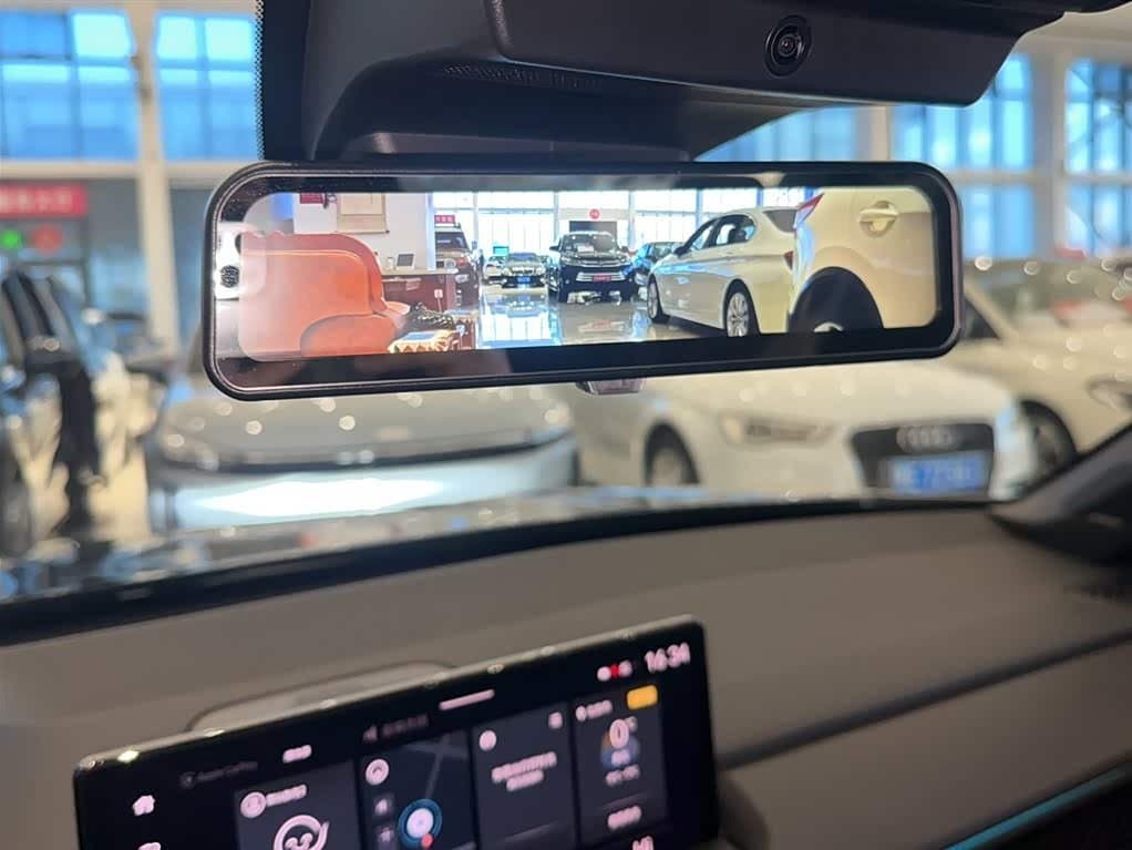 2023 Honda Accord 银灰色, 6,800 km, China export – photo 4