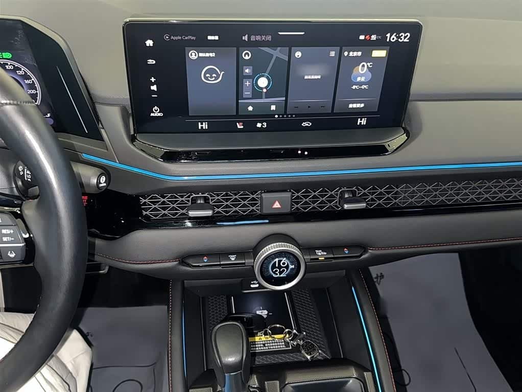 2023 Honda Accord 银灰色, 6,800 km, China export – photo 7