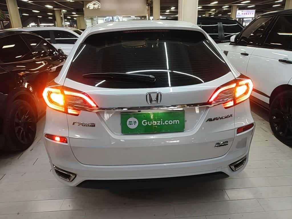 2019 Honda Avancier White, 105,700 km, China export – photo 6