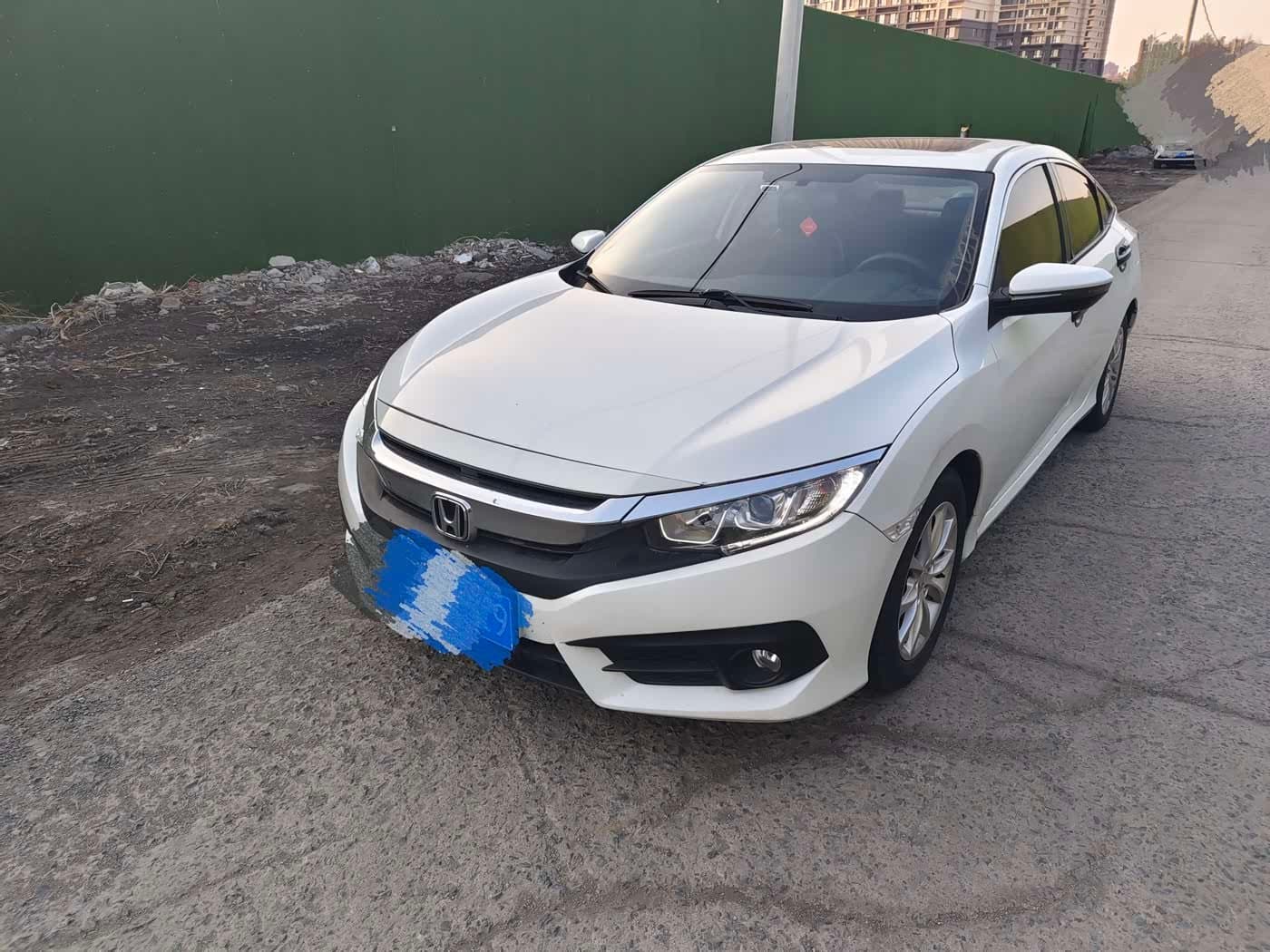 2016 Honda Civic White, 70,000 km, China export – photo 1