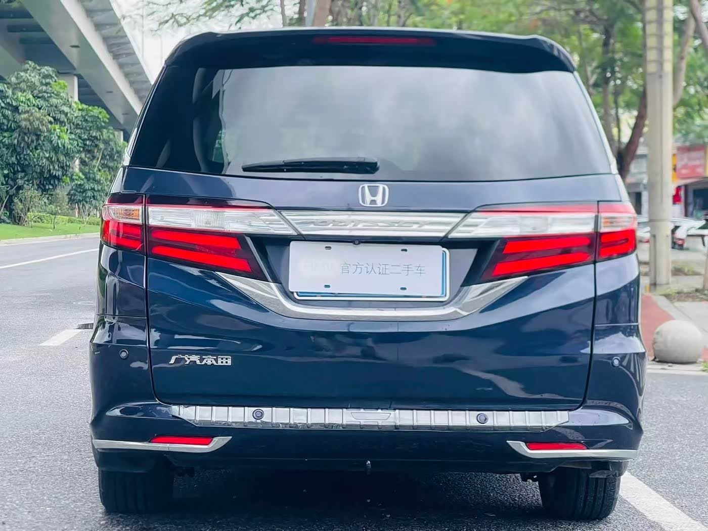2014 Honda Odyssey Red, 120,000 km, China export – photo 4