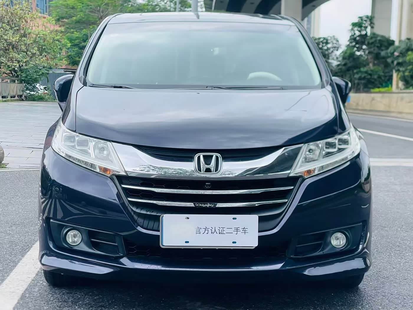 2014 Honda Odyssey Red, 120,000 km, China export – photo 3