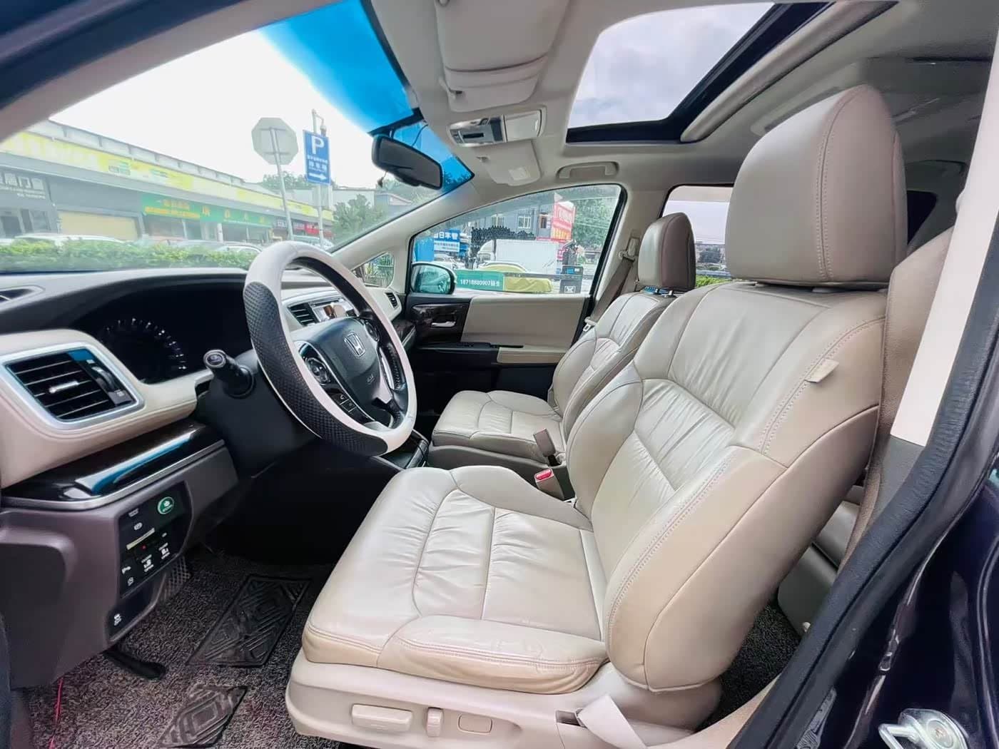 2014 Honda Odyssey Red, 120,000 km, China export – photo 7