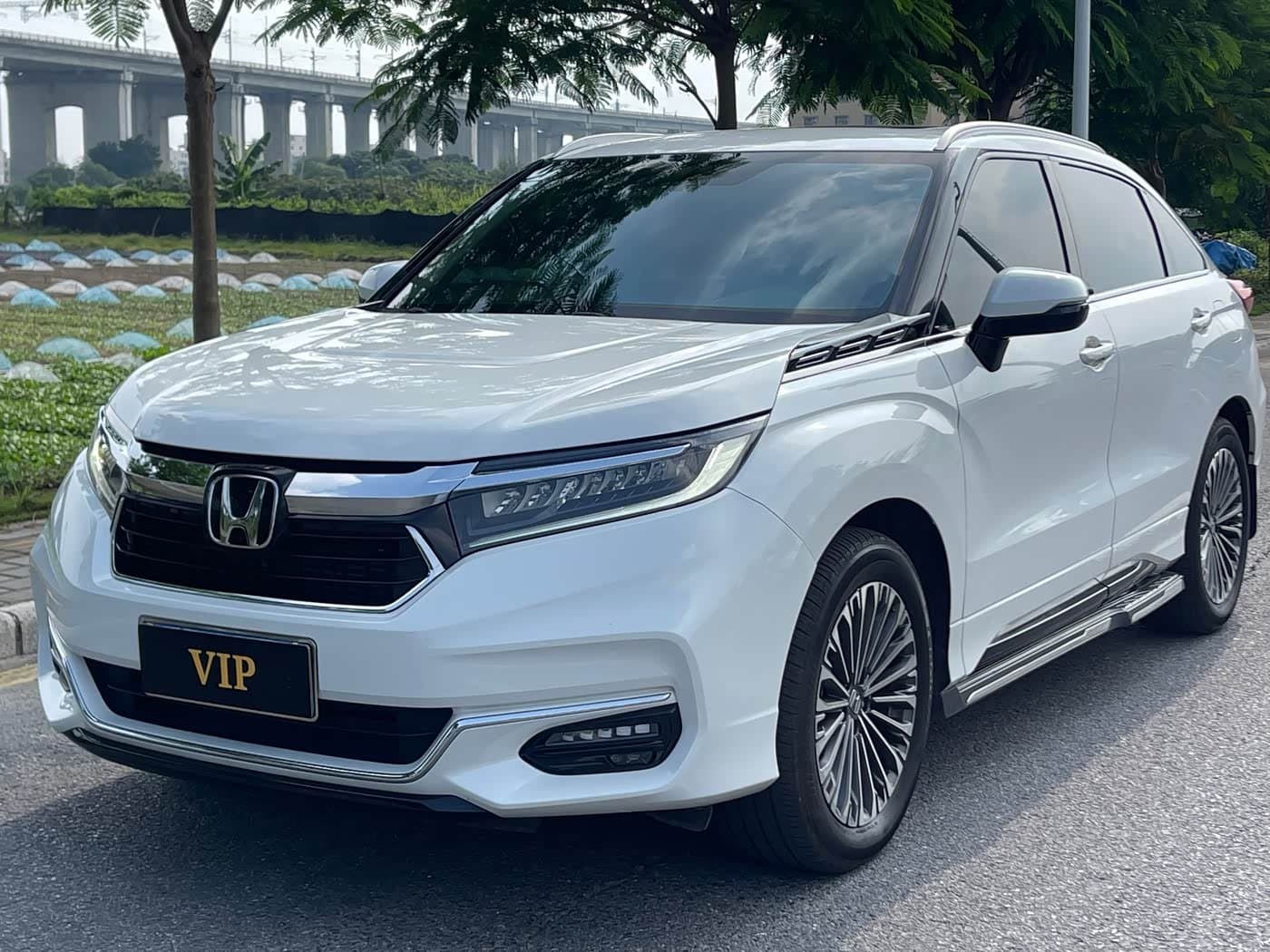 2023 Honda Avancier White, 20,000 km, China export – photo 1