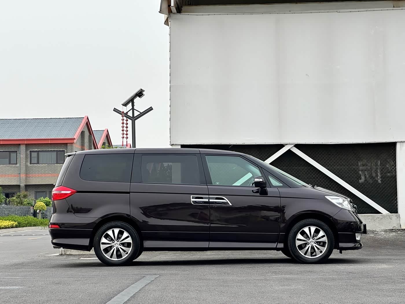 2015 Honda Elysion Champagne, 30,000 km, China export – photo 7