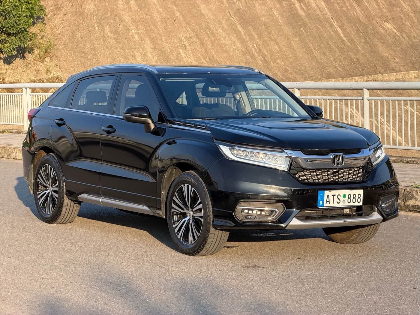 2016 Honda Avancier Black, 120,000 km, China export – photo 3