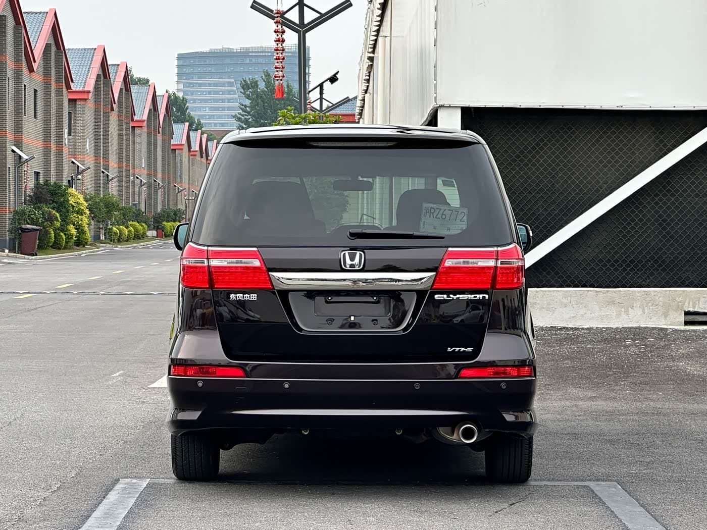2015 Honda Elysion Champagne, 30,000 km, China export – photo 5