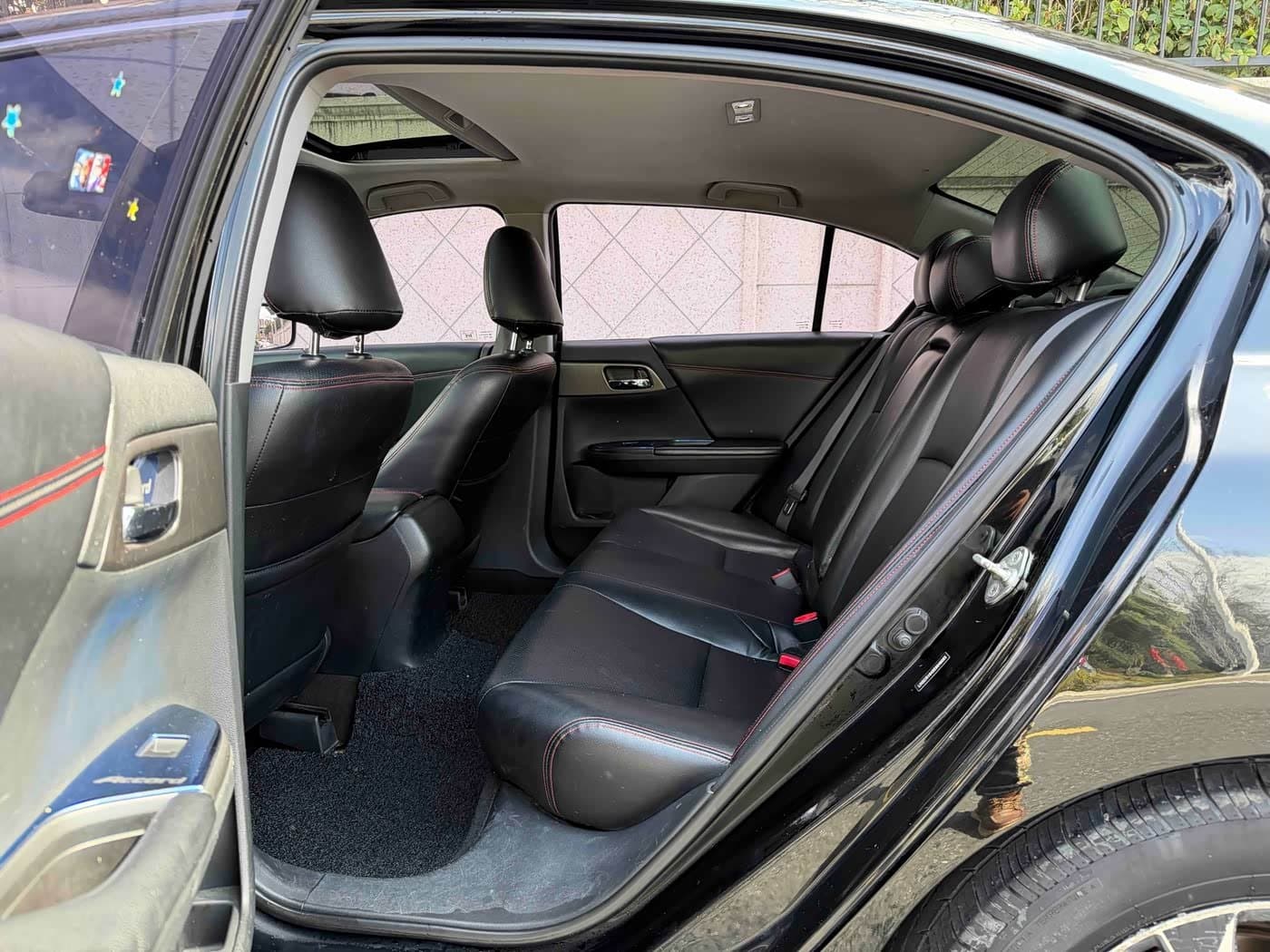 2014 Honda Accord Black, 110,000 km, China export – photo 7