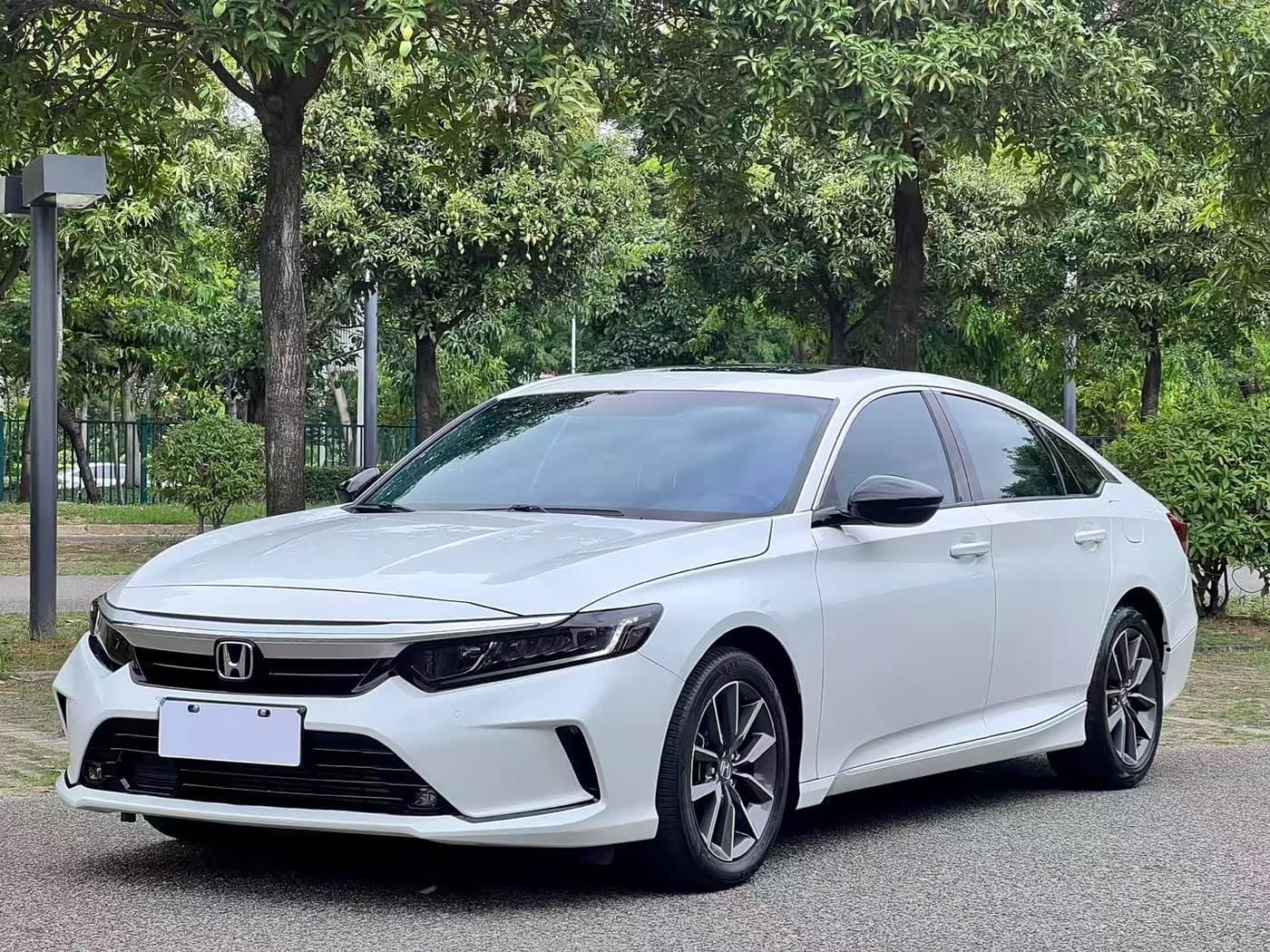 2021 Honda Inspire White, 42,000 km, China export – photo 1