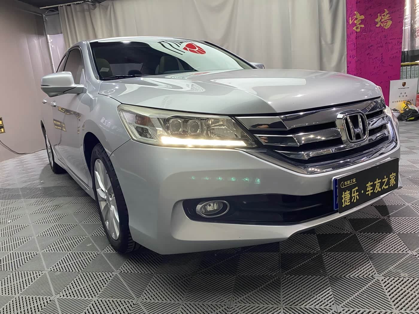 2013 Honda Accord 银灰色, 90,000 km, China export – photo 3