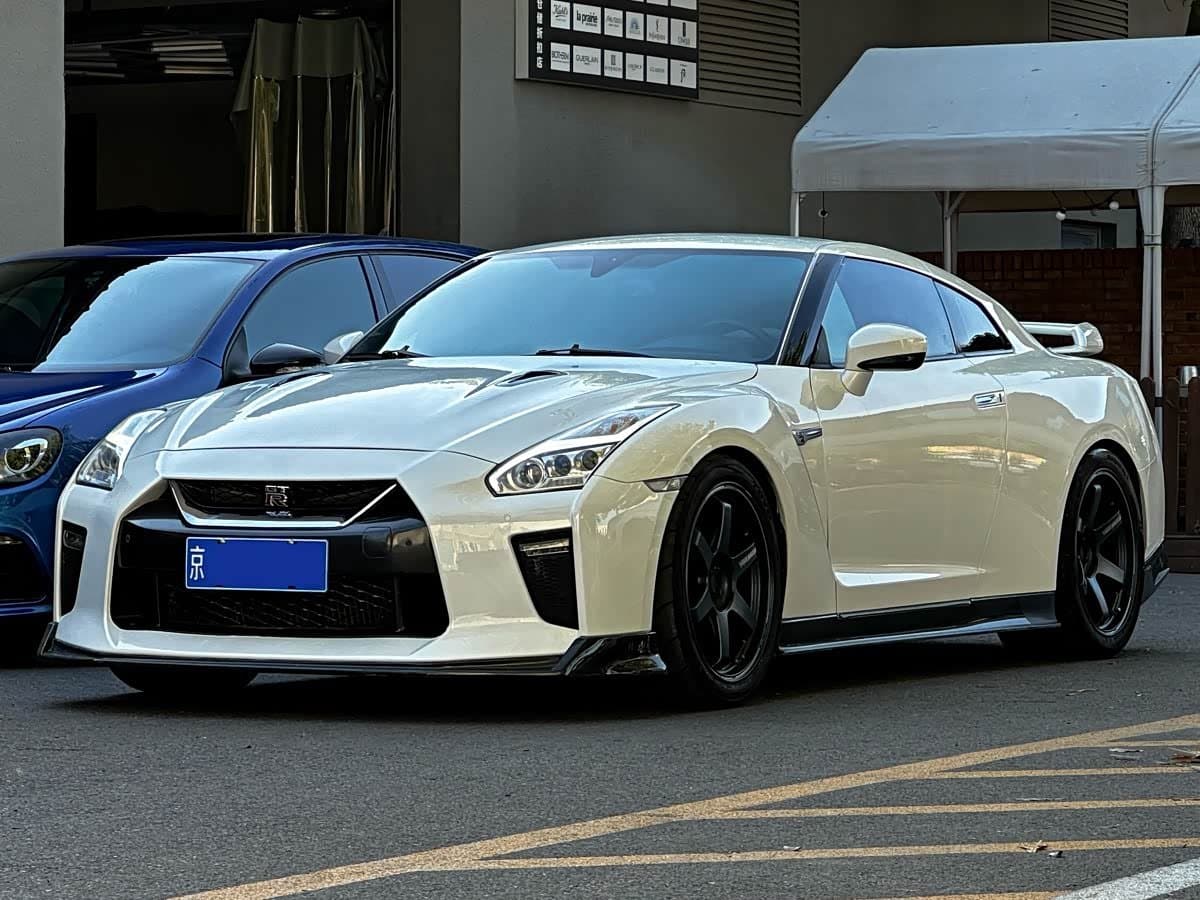 2016 Nissan GT-R White, 10,000 km, China export – photo 1