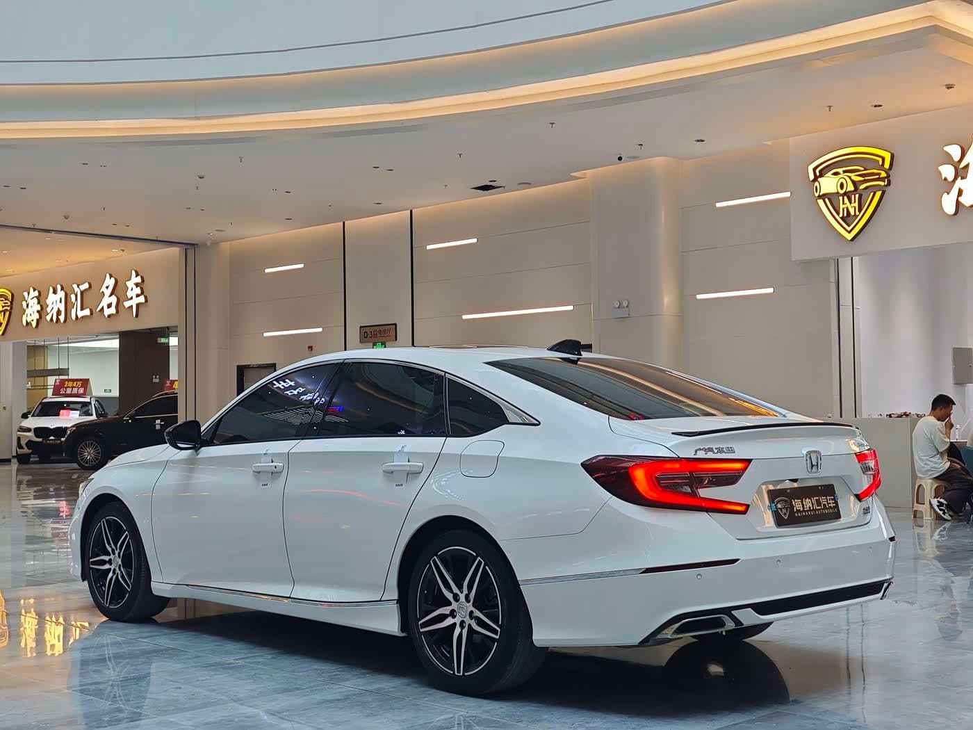 2021 Honda Accord White, 56,000 km, China export – photo 3