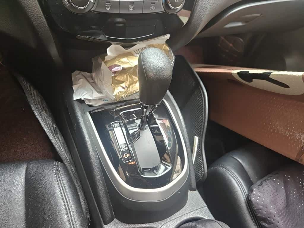2015 Nissan Qashqai White, 61,000 km, China export – photo 7
