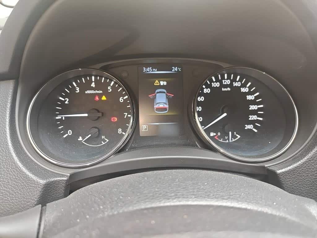 2015 Nissan Qashqai White, 61,000 km, China export – photo 4
