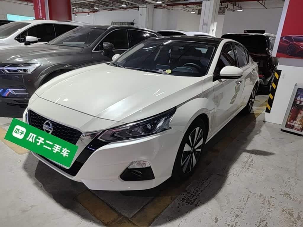 2020 Nissan Teana White, 27,600 km, China export – photo 1