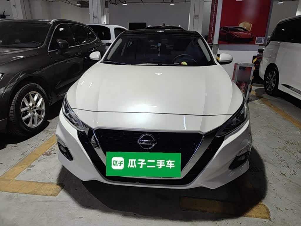 2020 Nissan Teana White, 27,600 km, China export – photo 3