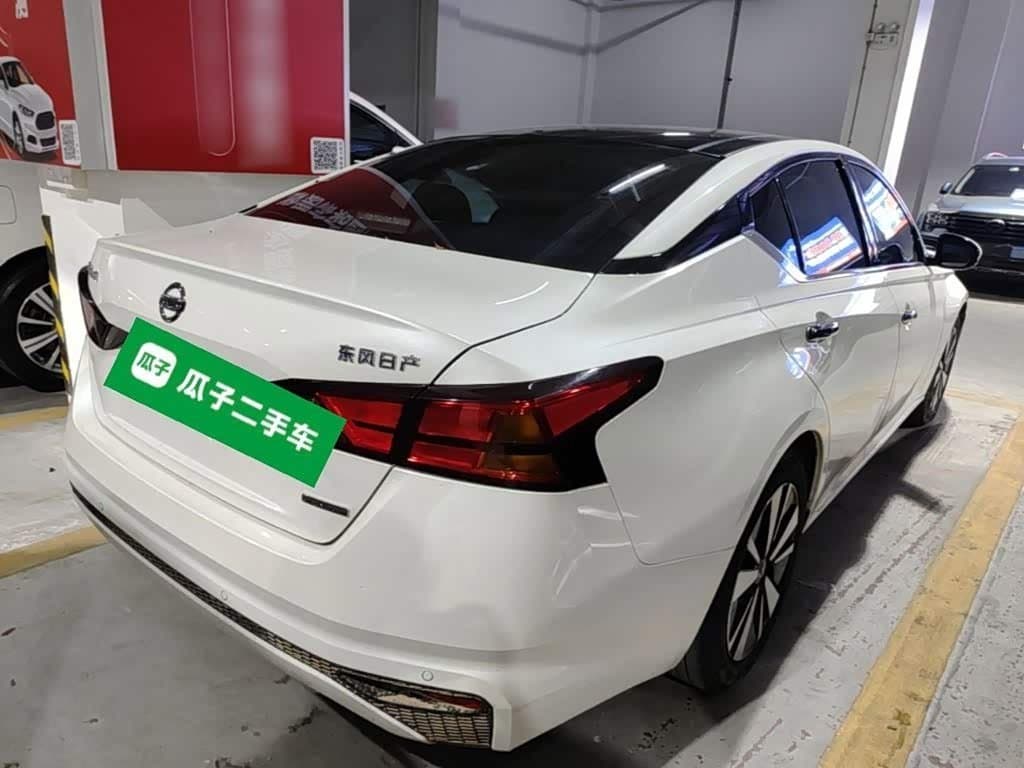 2020 Nissan Teana White, 27,600 km, China export – photo 7