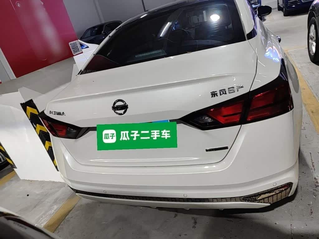 2020 Nissan Teana White, 27,600 km, China export – photo 6