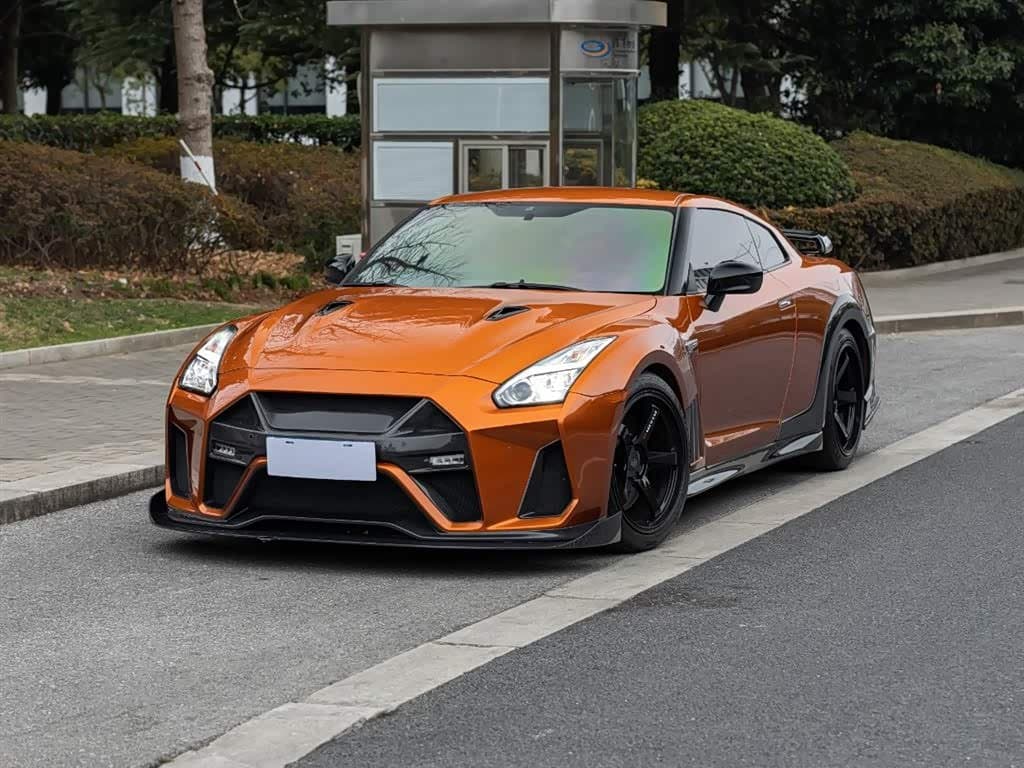 2016 Nissan GT-R Yellow, 19,500 km, China export – photo 1