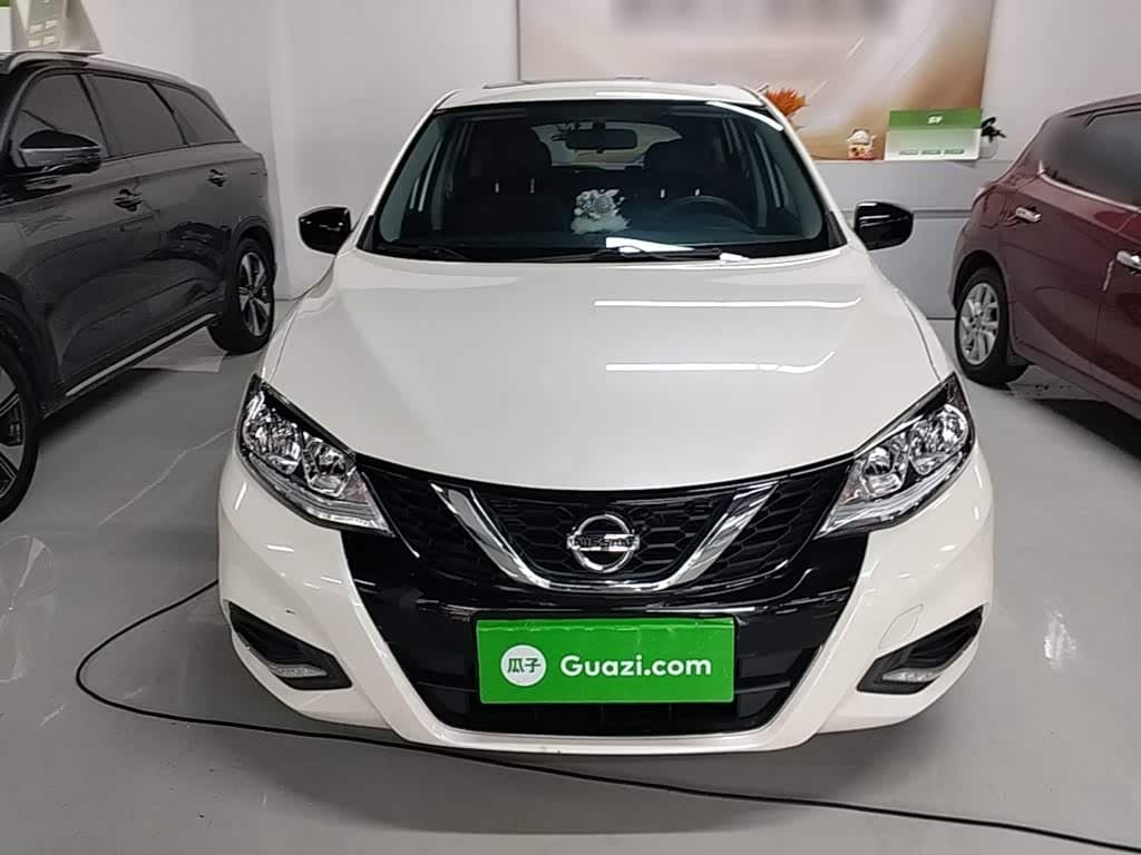 2020 Nissan Tiida White, 15,800 km, China export – photo 3