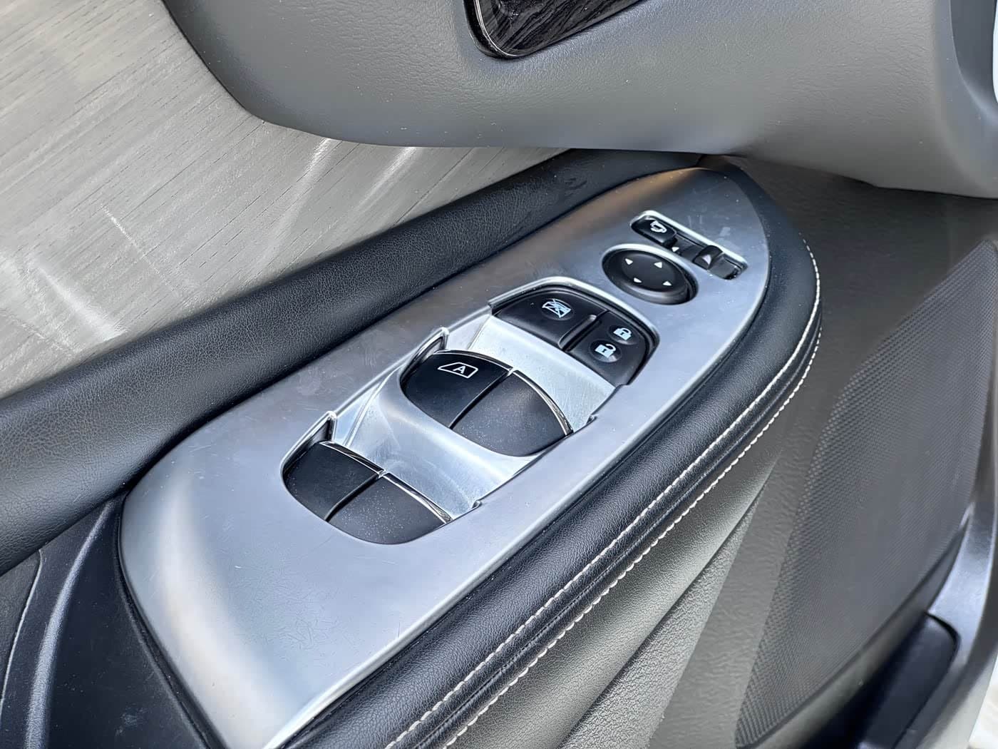 2015 Nissan Murano White, 95,000 km, China export – photo 6
