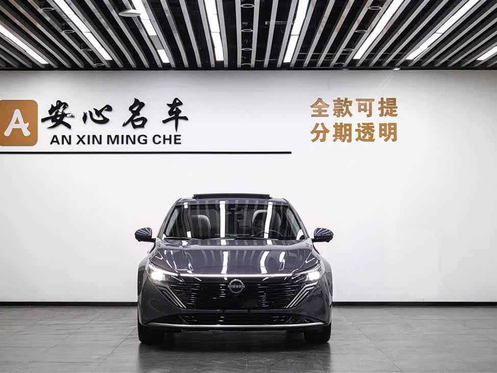 2025 Nissan Teana Red, 1,500 km, China export – photo 2