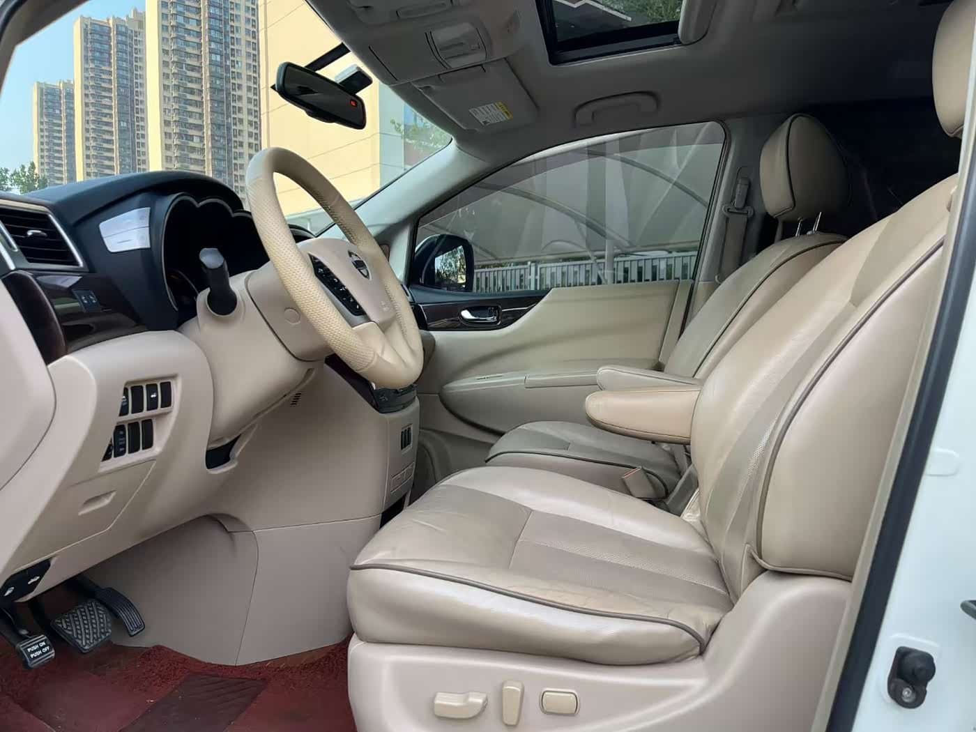 2015 Nissan Quest White, 160,000 km, China export – photo 3