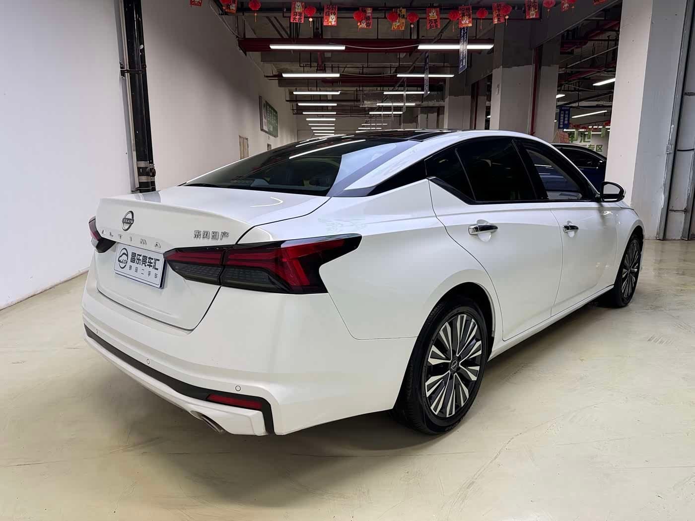 2022 Nissan Teana White, 40,000 km, China export – photo 7
