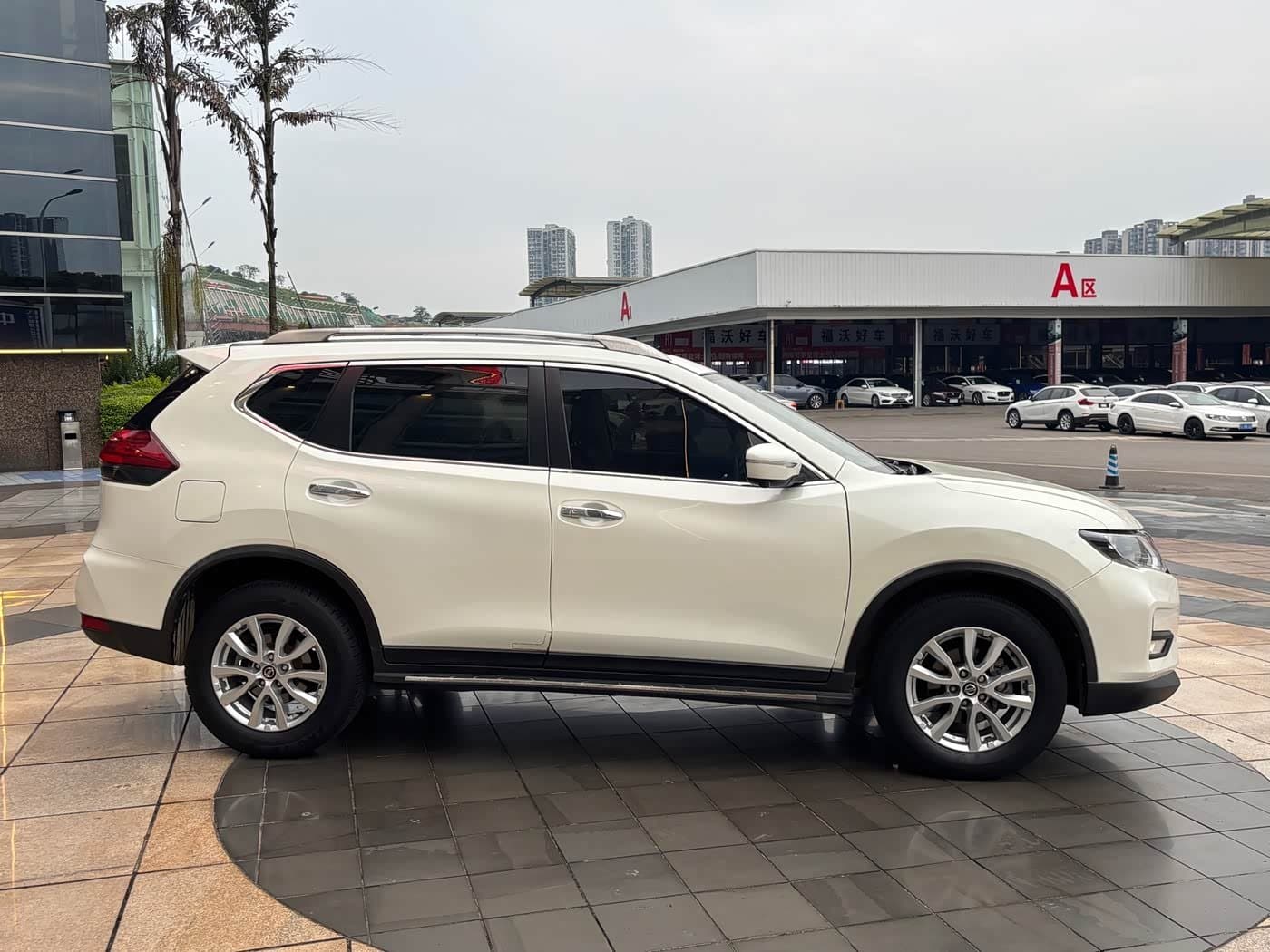 2020 Nissan X-Trail White, 49,000 km, China export – photo 4