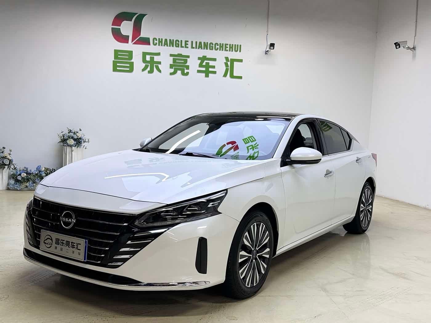 2022 Nissan Teana White, 40,000 km, China export – photo 3