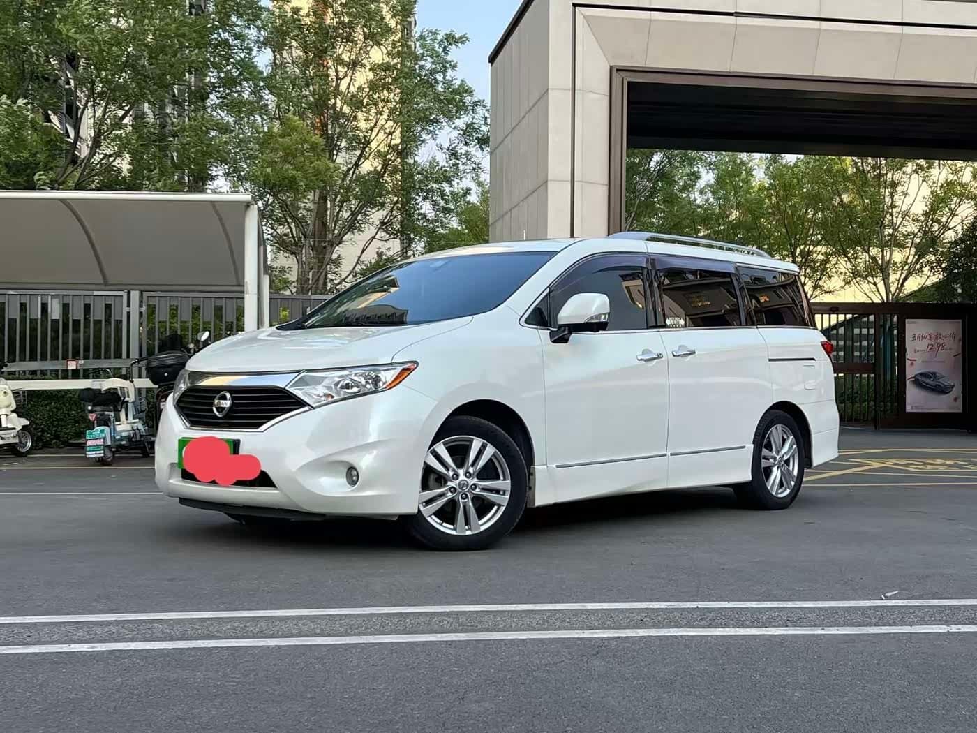 2015 Nissan Quest White, 160,000 km, China export – photo 1